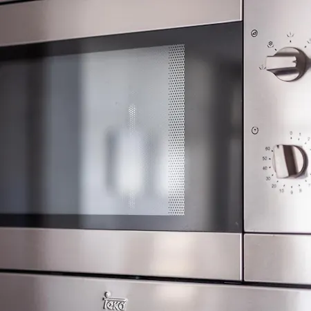 #070 T0 Edificio By Holidays