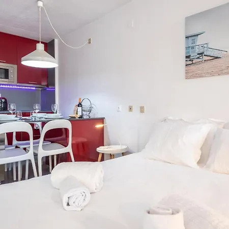 #070 T0 Edificio By Holidays Daire Albufeira